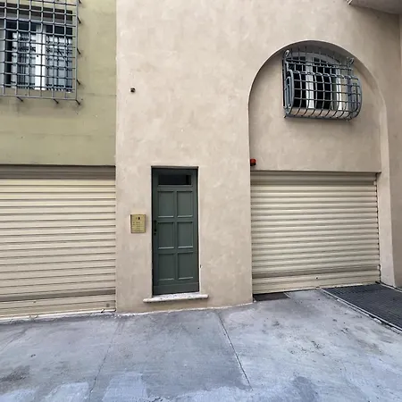 Palazzo 44 *