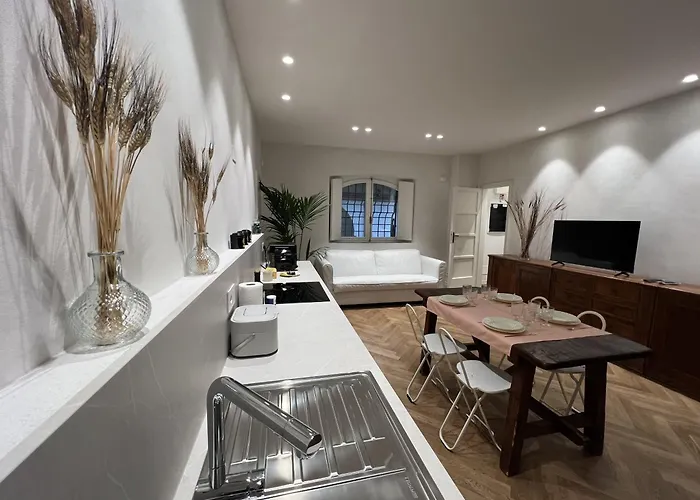 Palazzo 44 Appartamento *